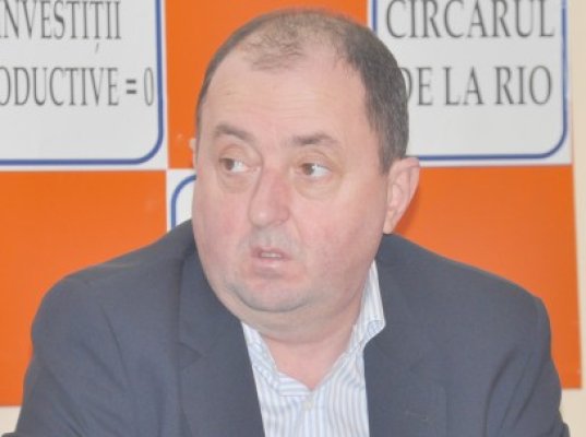 Chirilă bate judeţul alături de membrii PNŢCD